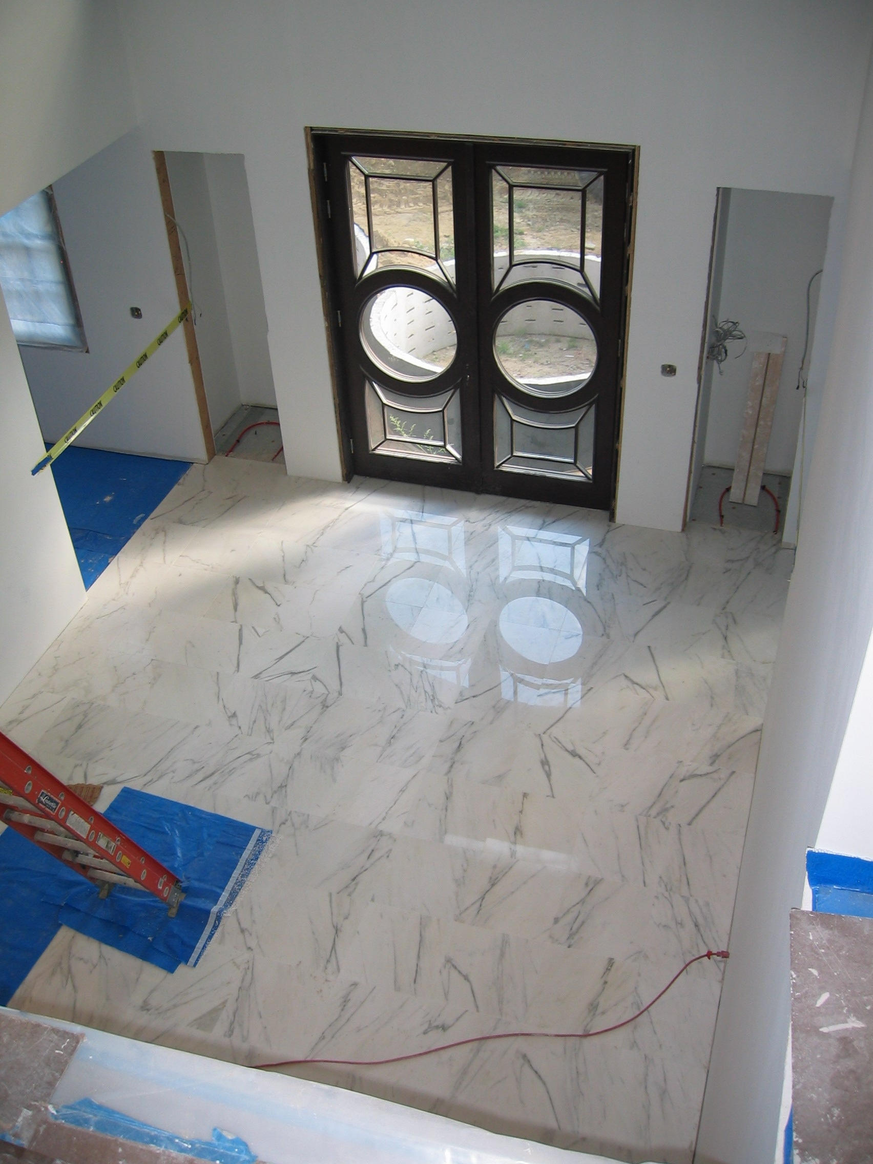 Foyer1a.jpg