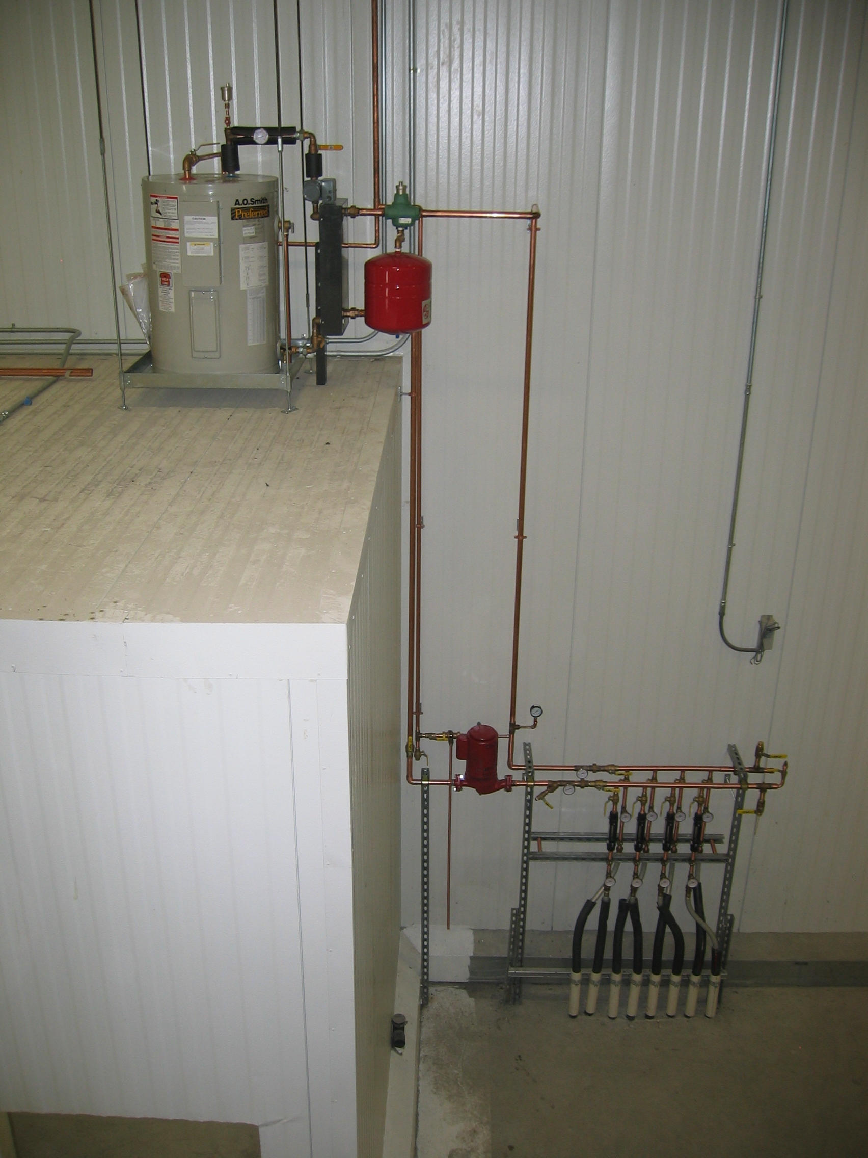 TankandManifold1.jpg